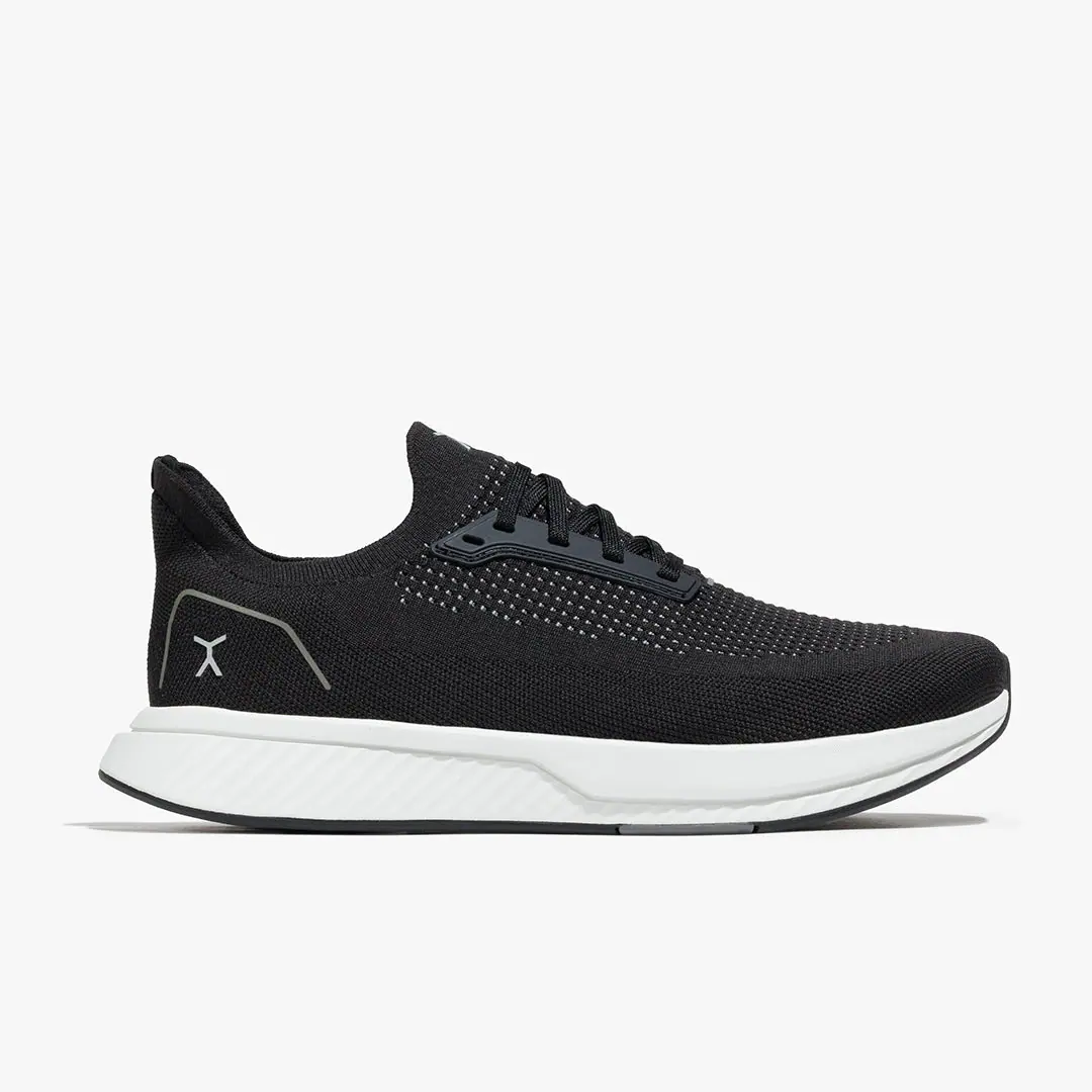Босоногие кроссовки Flux Adapt Runner — чёрный и белый