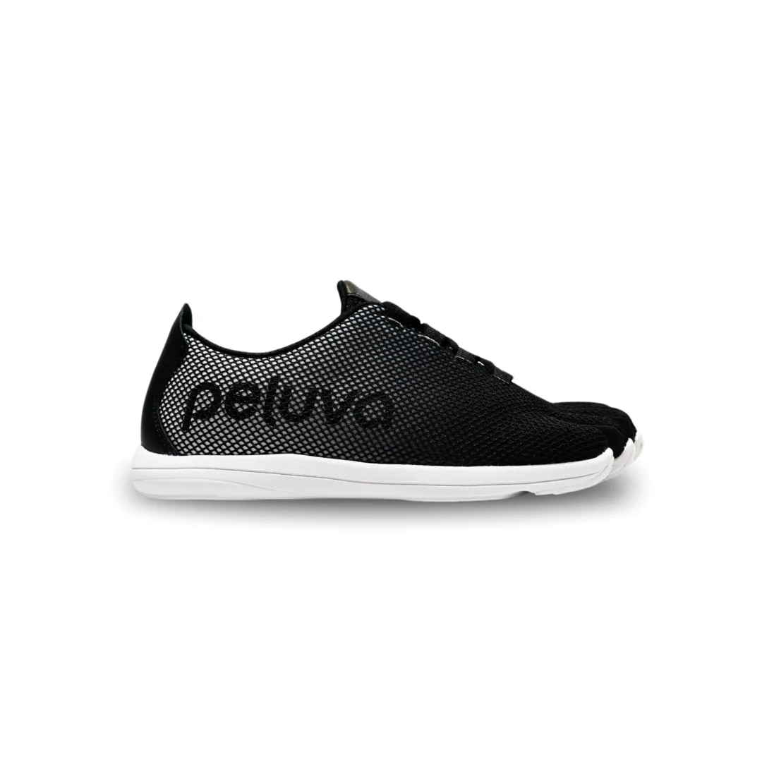 Мужские кроссовки Peluva Strand Sport Mesh — чёрный / белый — фото 1 из 5